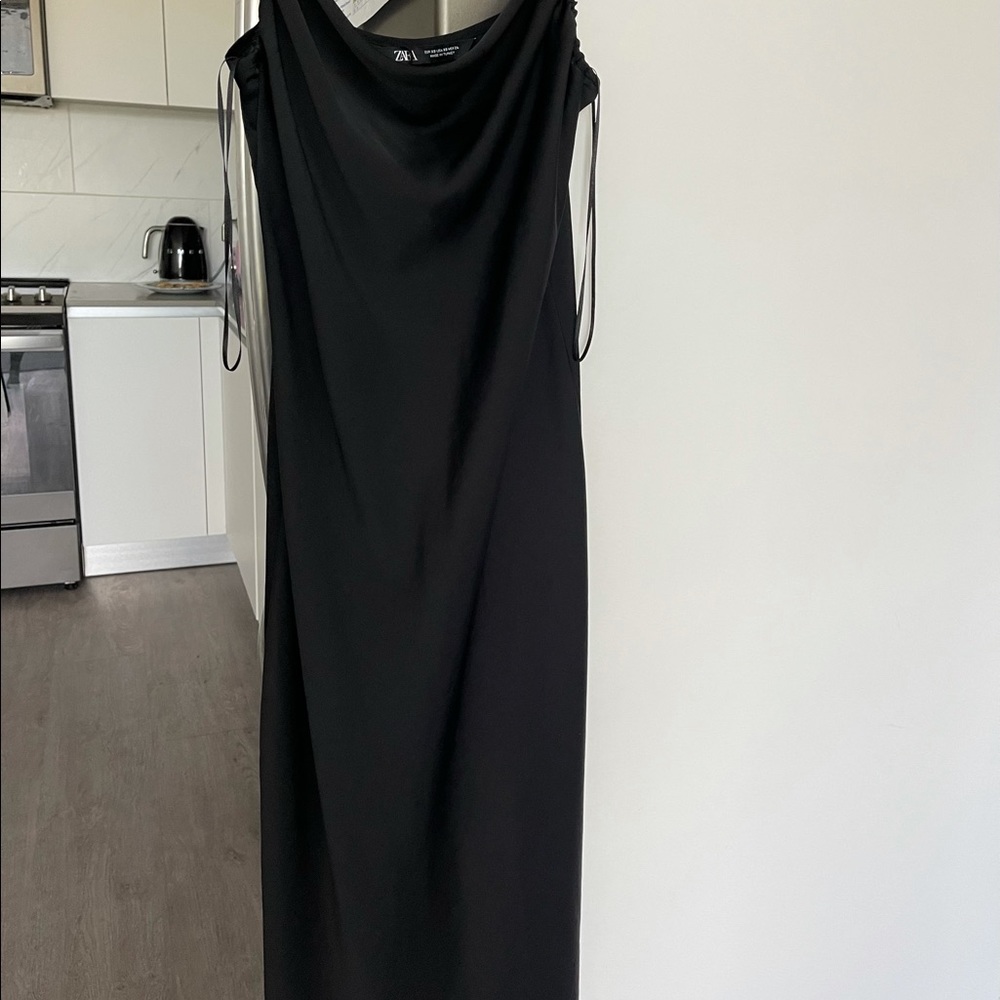 Zara sleep black dress